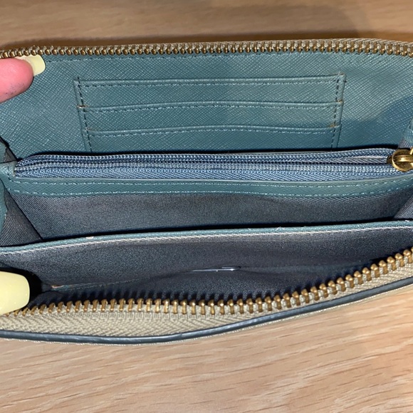 Fossil wallet - Picture 2 of 5